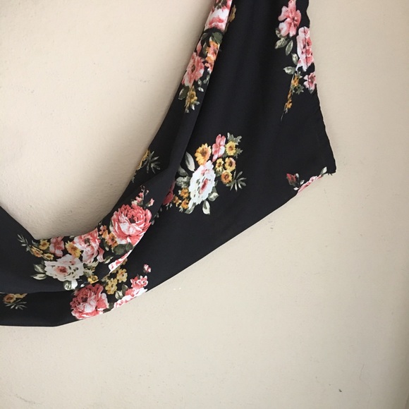 NWOT Floral Surplice Romper! - Picture 2 of 4